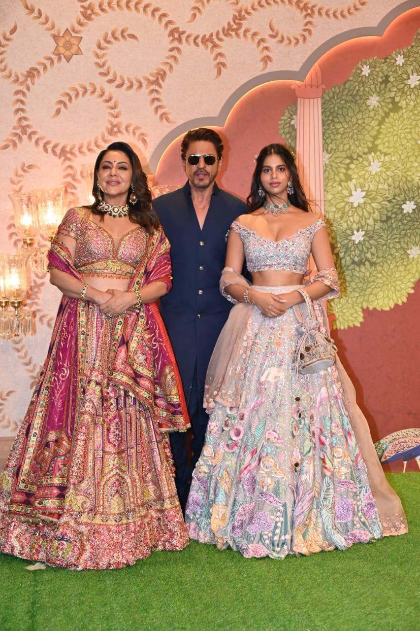 Suhana Khan made an appearance with her parents, Gauri Khan and superstar Shah Rukh Khan. Although it's difficult to see anyone when King Khan is in the frame, we managed to check out what Suhana wore for Anant and Radhika's Ashirwad ceremony