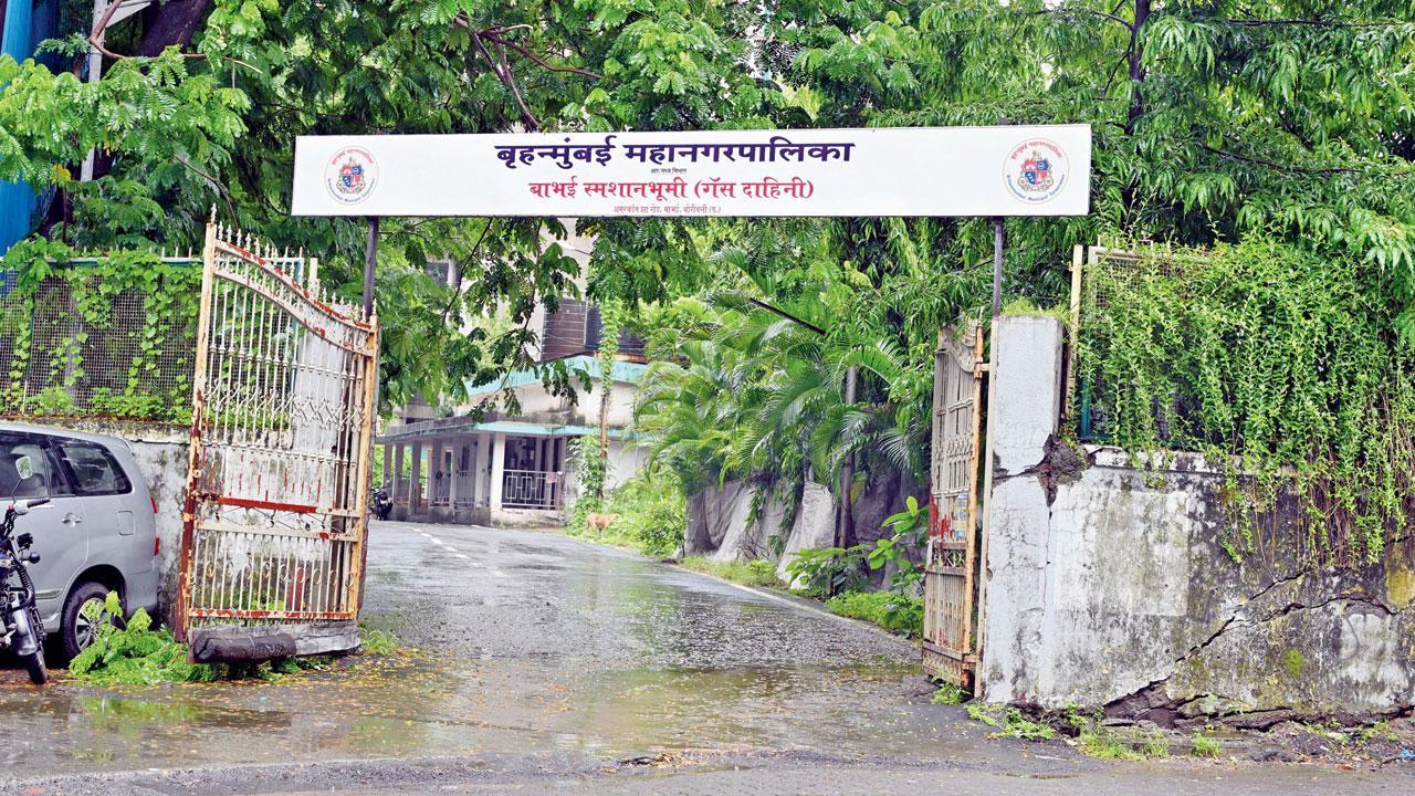 Mumbai: BMC installs signage outside  Babhai crematorium in Borivli