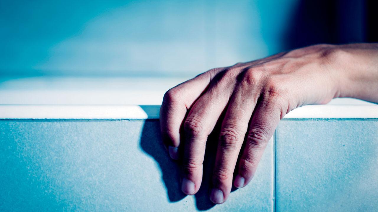Mumbai: 50-year-old man found dead inside Worli spa
