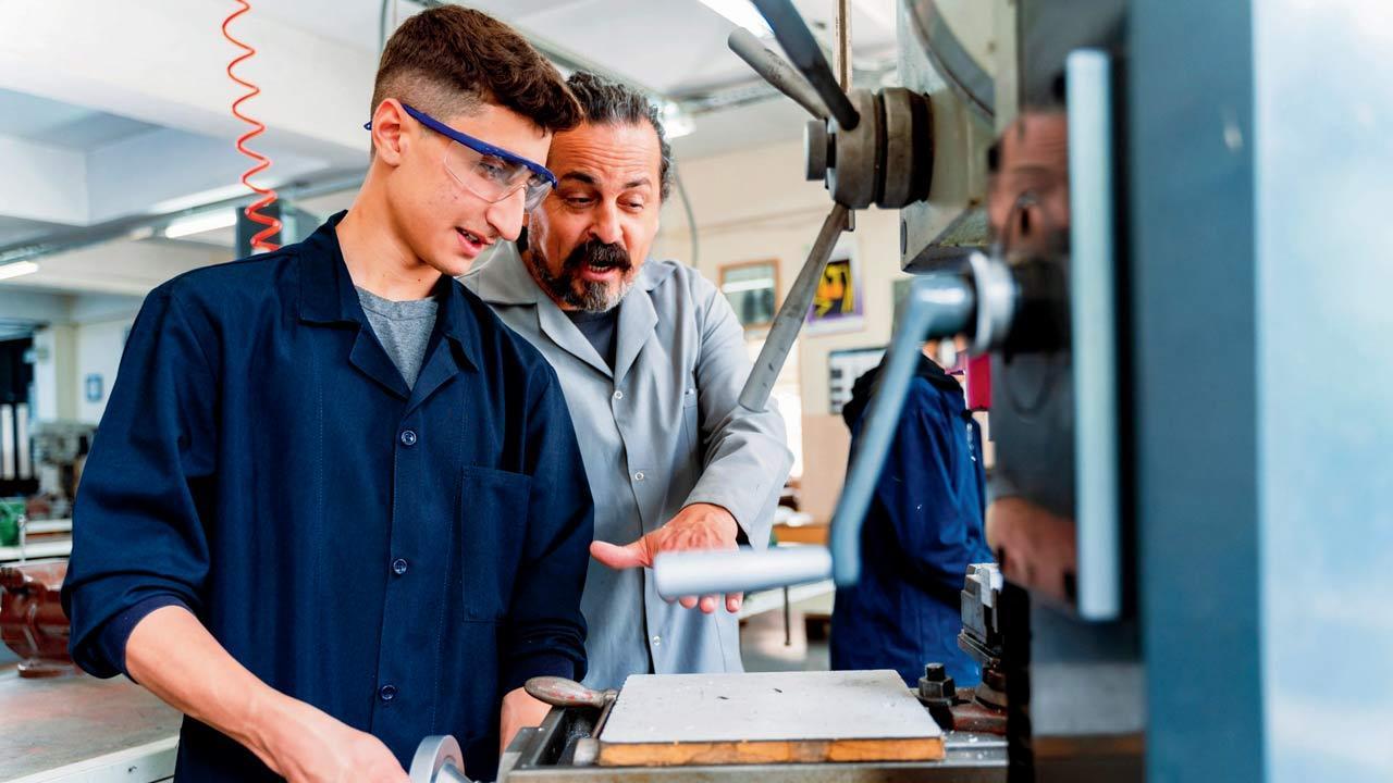 Maharashtra to establish skill development centres in colleges