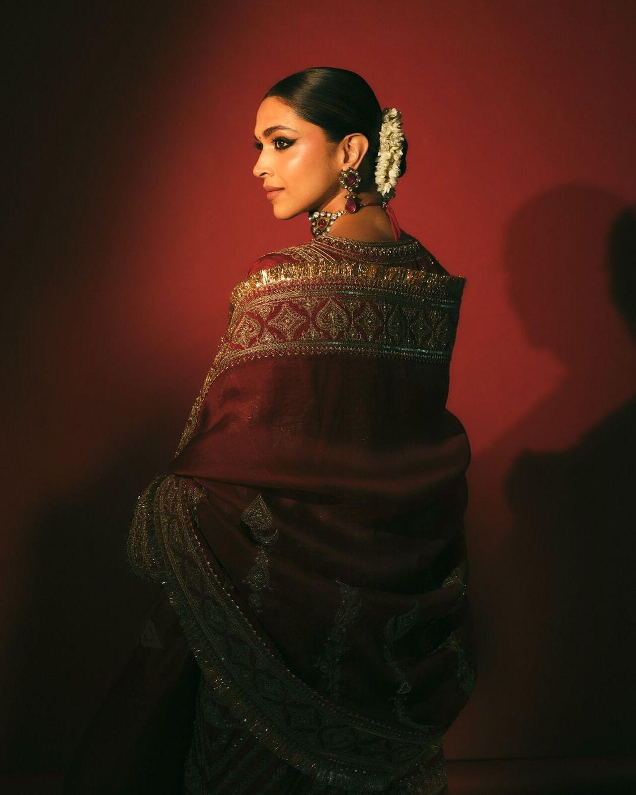Who are we to comment on Deepika Padukone's fashion sense? The queen always slays, and no one can deny it