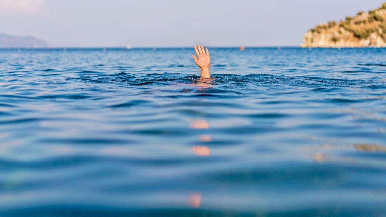 38-year-old engineer ends life by jumping off Mumbai Trans Harbour Link Road