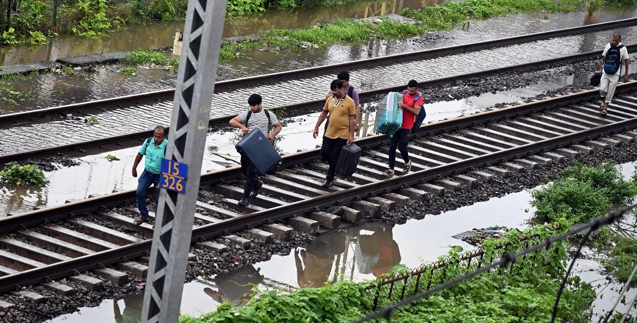 The Harbour corridor services were also temporarily suspended due to waterlogging at Chunnabhati