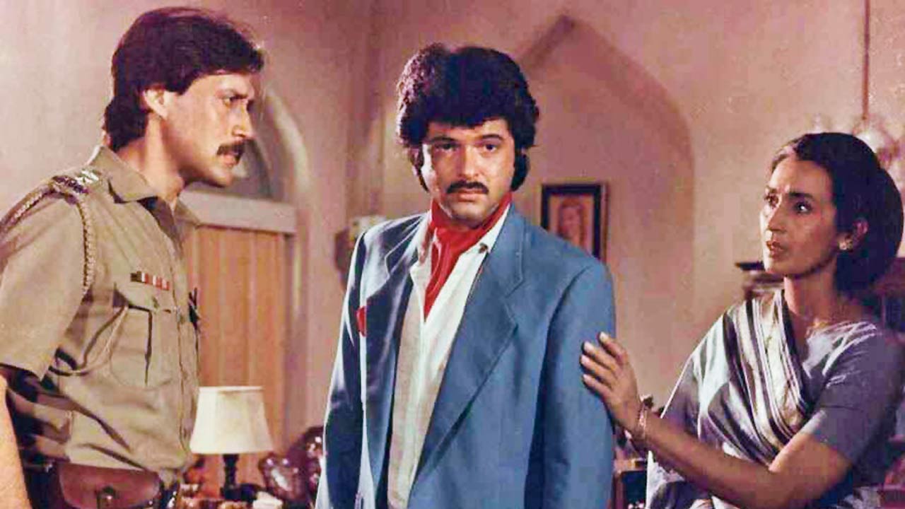 Anil Kapoor used his now-popular catchphrase ‘Jhakaas’ in Yudh (1985) 