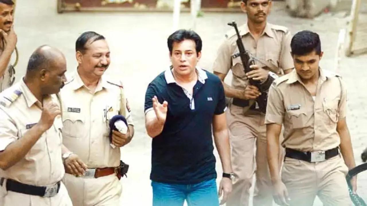 Gangster Abu Salem moved out of Taloja prison for transfer to Nashik jail