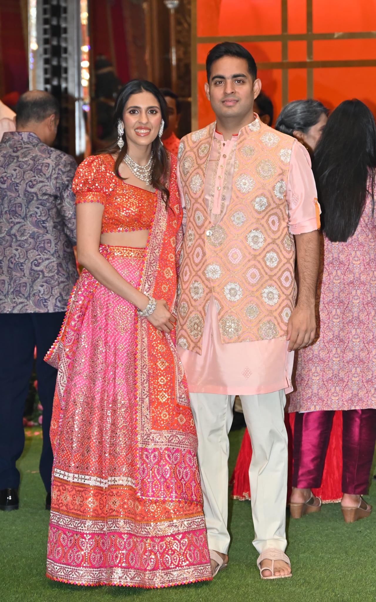 Shloka Ambani wore a custom lehenga by Abu Jani and Sandeep Khosla. 