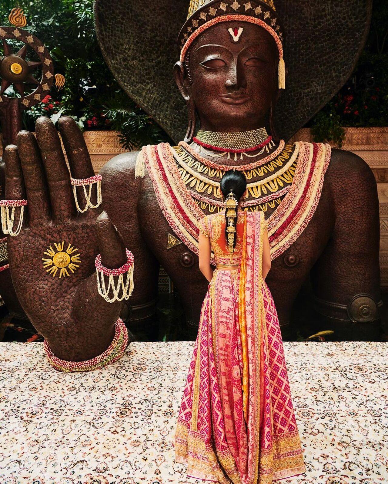 The mameru ceremony is a Gujarati wedding tradition where the maternal side of the bride visits her with sweets and gifts.