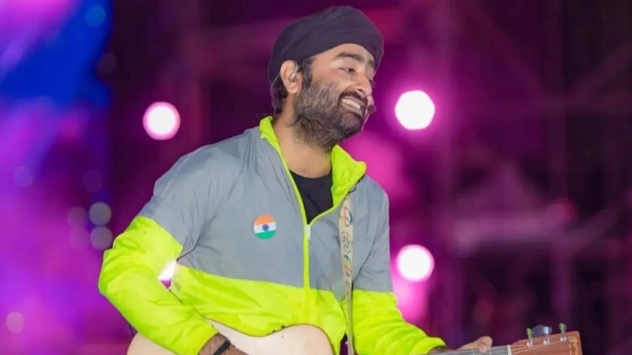 'Arijit Singh wrote it?': Woman's bizarre answer to who penned the national song goes viral