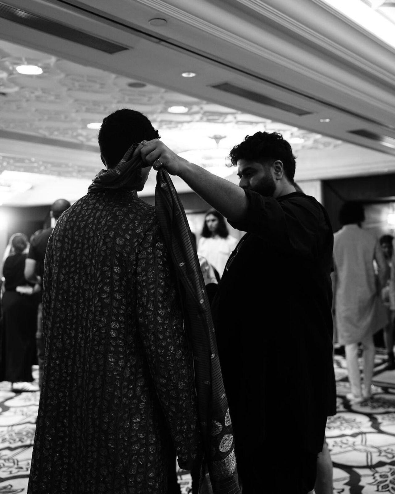 Kunal Rawal will showcase his collection Sehra on July 26. It reflects the elements of positive omens deeply rooted in traditions that make Indian weddings truly unique. 