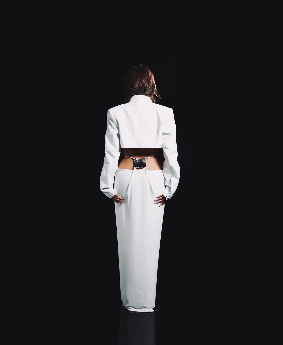 She finished off the look with a metal bag shaped like a butt. 