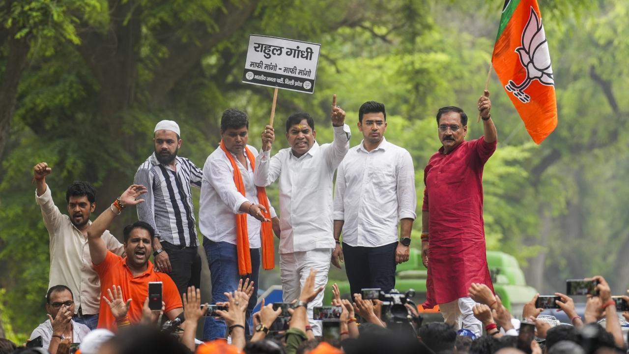 The protest was led by Delhi BJP President Virendra Sachdeva. He was detained by the police during the protest