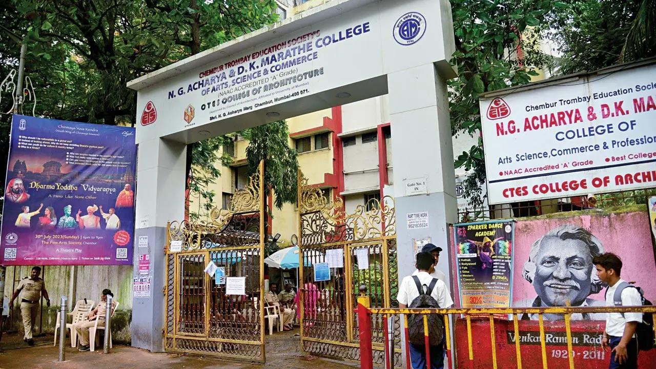 Mumbai college that banned hijabs bars students from wearing T-shirts, torn jeans