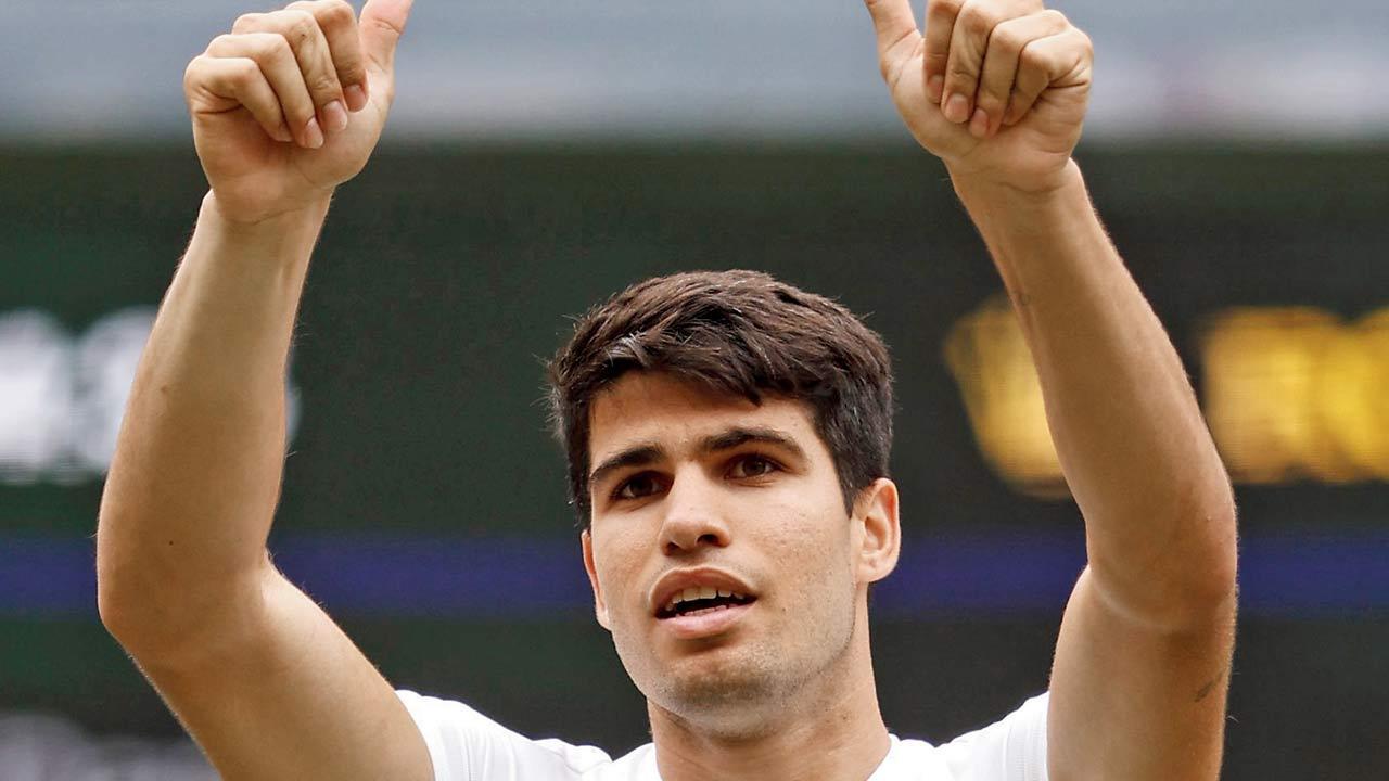 Defending champ Alcaraz storms into Wimbledon final