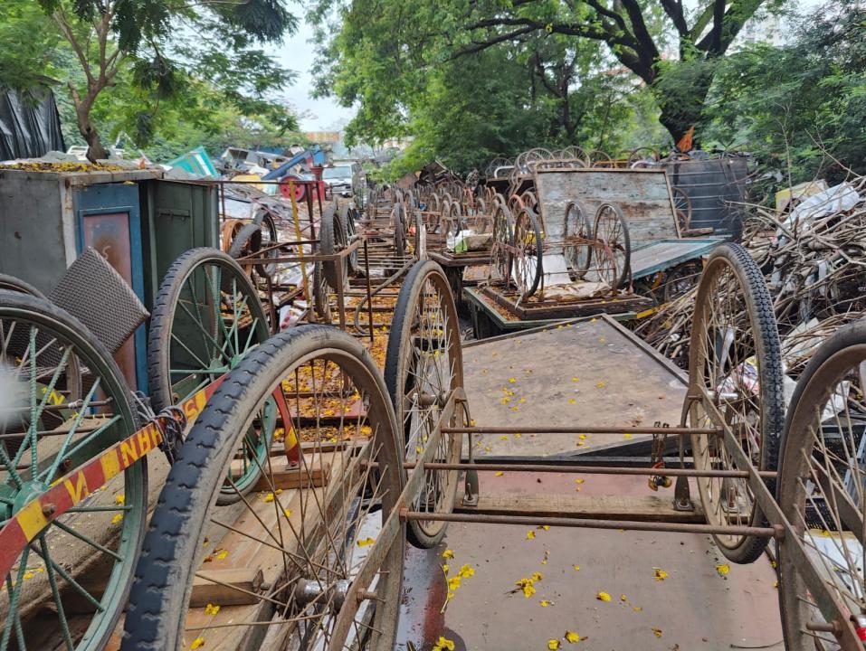 BMC crackdown on illegal hawkers under its 'Feriwala-Mukt Parisar' initiative