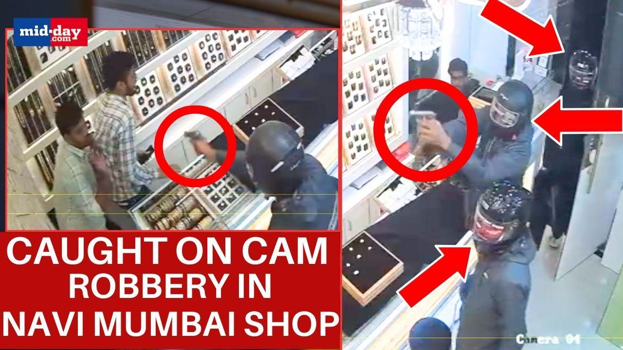 WATCH: 3 masked men open fire, loot jewellery worth Rs 11 lakh in Khargarh