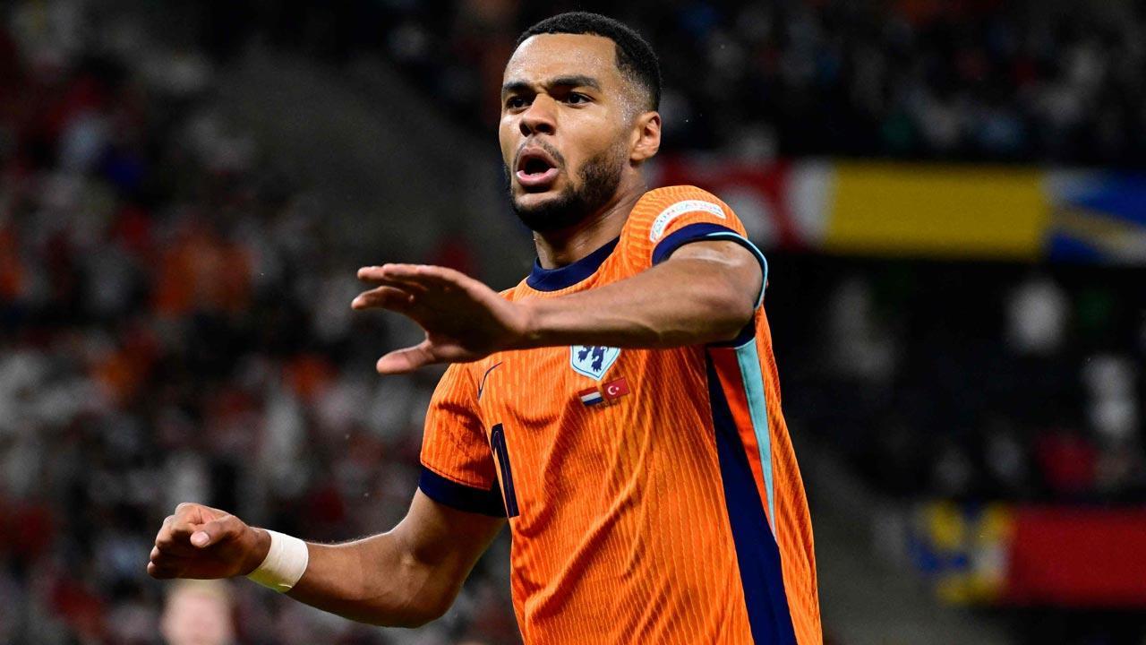 Gakpo shrugs off Liverpool struggles to spark Dutch run