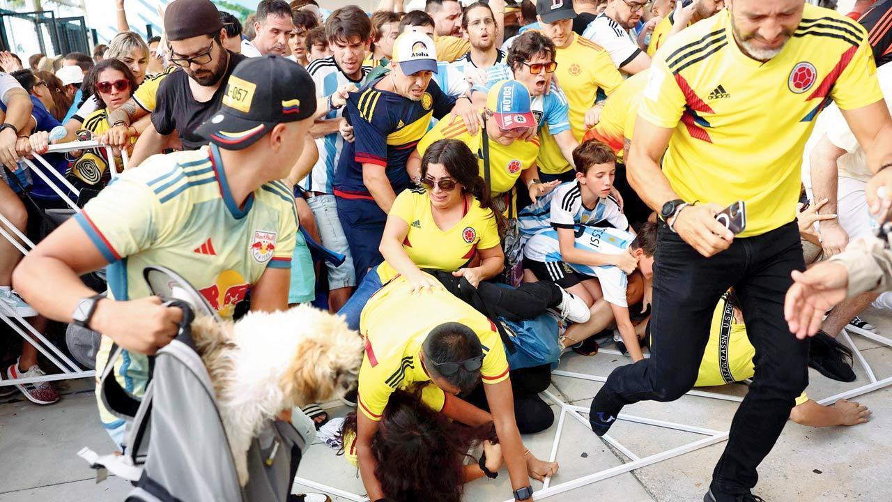 Chaos delays start as fans kept waiting outside venue