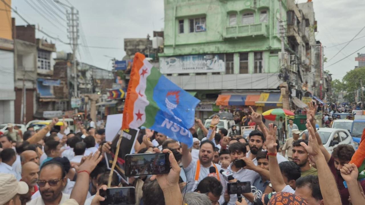 Wani said the Congress will intensify the agitation by taking it to the district headquarters and block level in the coming days. 