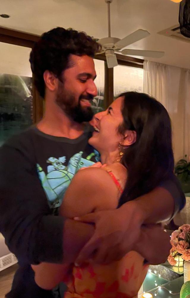 Another reason why we were going 'aww' for the couple was because of Vicky Kaushal sharing how she reacted to his 'Tauba Tauba' song