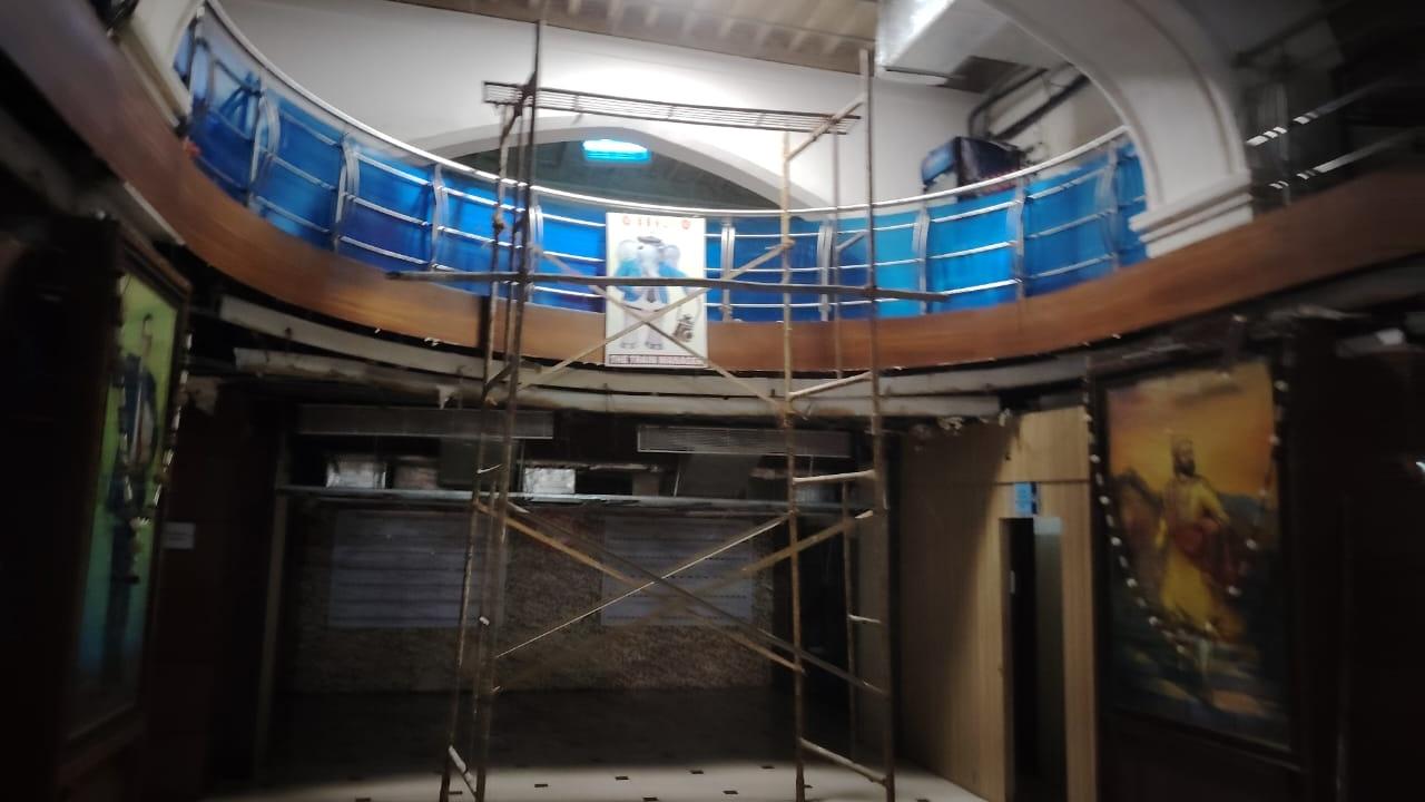 Earlier, after a dead rat was found at the office which forced the railway staffers forced them to sit out in the station hall on July 22