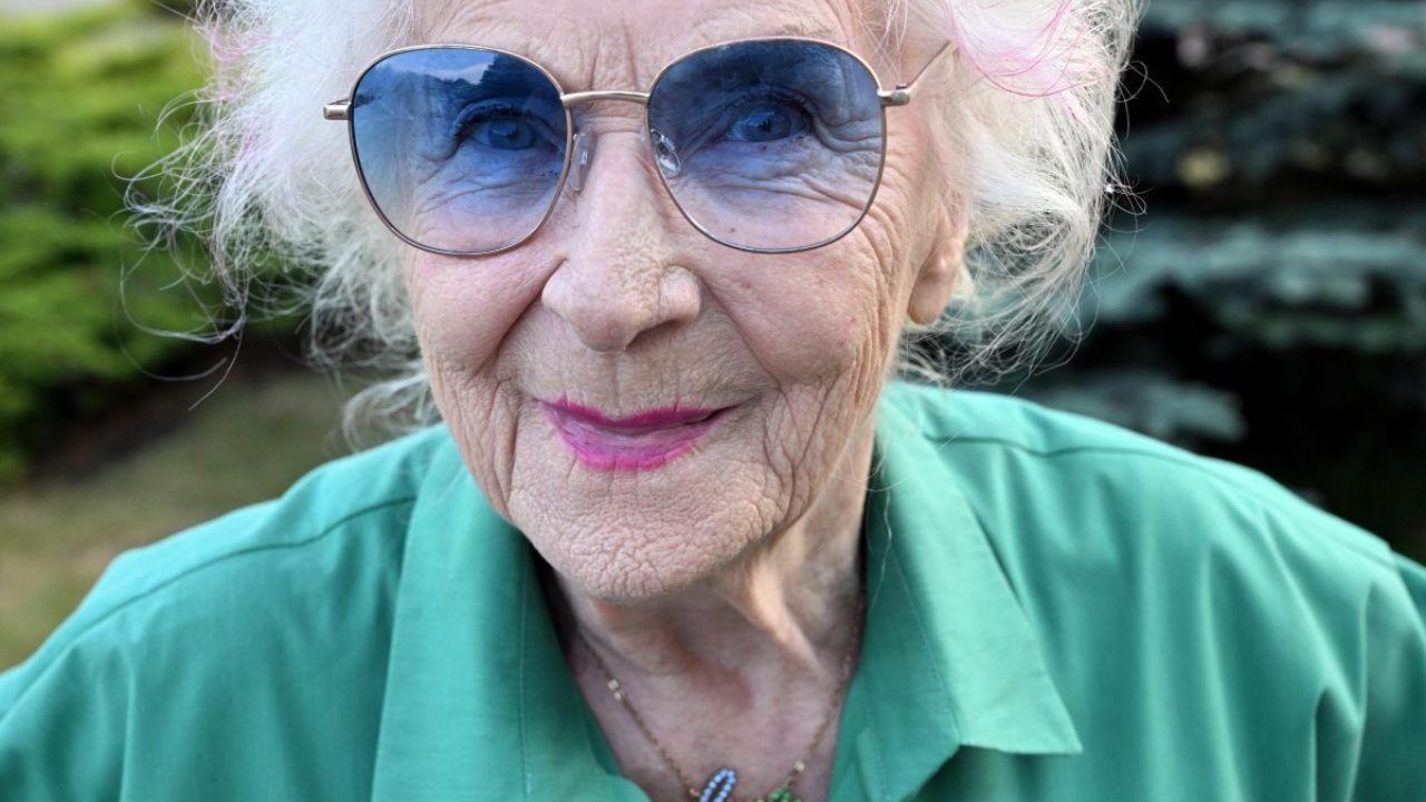 Through her performances, Vika shows her staunch support for seniors and advocates for gender equality, LGBTQ rights and a more open-minded and accepting Poland