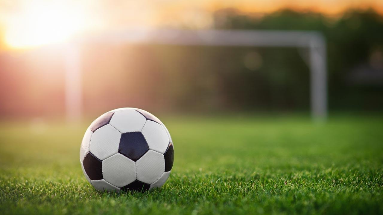Ex-secy Shaji, AIFF prez Chaubey lash out at each other