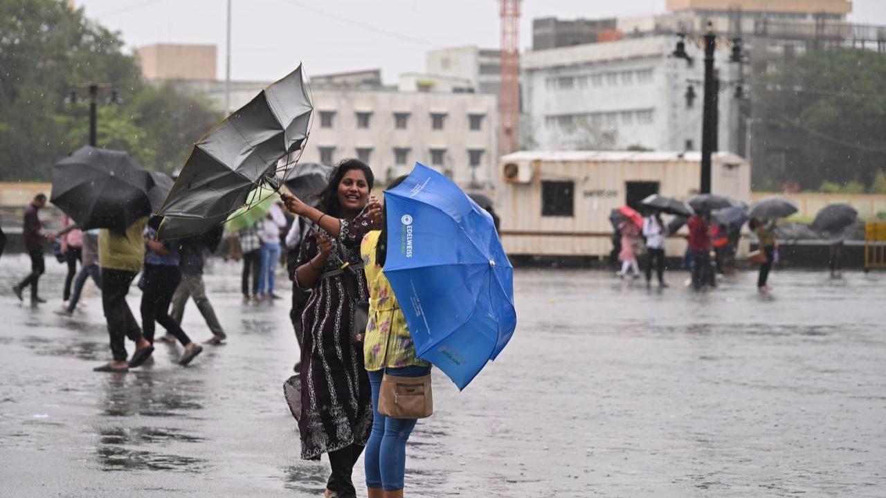 The Indian Meteorological Department (IMD) on Wednesday, issued an orange alert for Mumbai and Thane