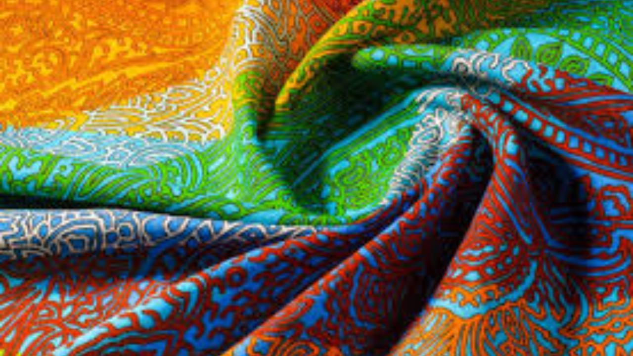 Monsoon Clothing Care: Tips to maintain Chikankari and handpainted clothing