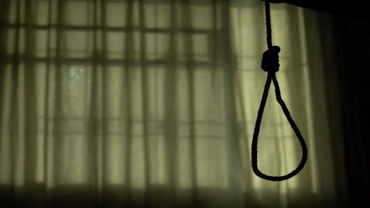 Teen couple found hanging in hotel room in Lucknow