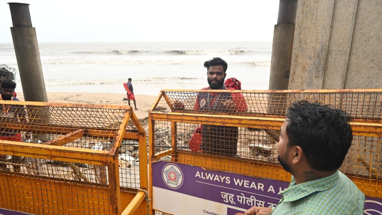 The Western Railway on its social media handle said the suburban services on its slow and fast corridors were running normally with some delays