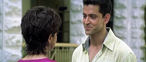 The movie's narrative revolves around the tale of a fictional character, played by Hrithik, who comes from a rich family with no purpose in life. He half-heartedly joins the Army and later finds his purpose or 'lakshya' 
