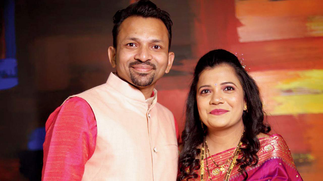 Sai Parab, the deceased donor (left) with her husband Deepak