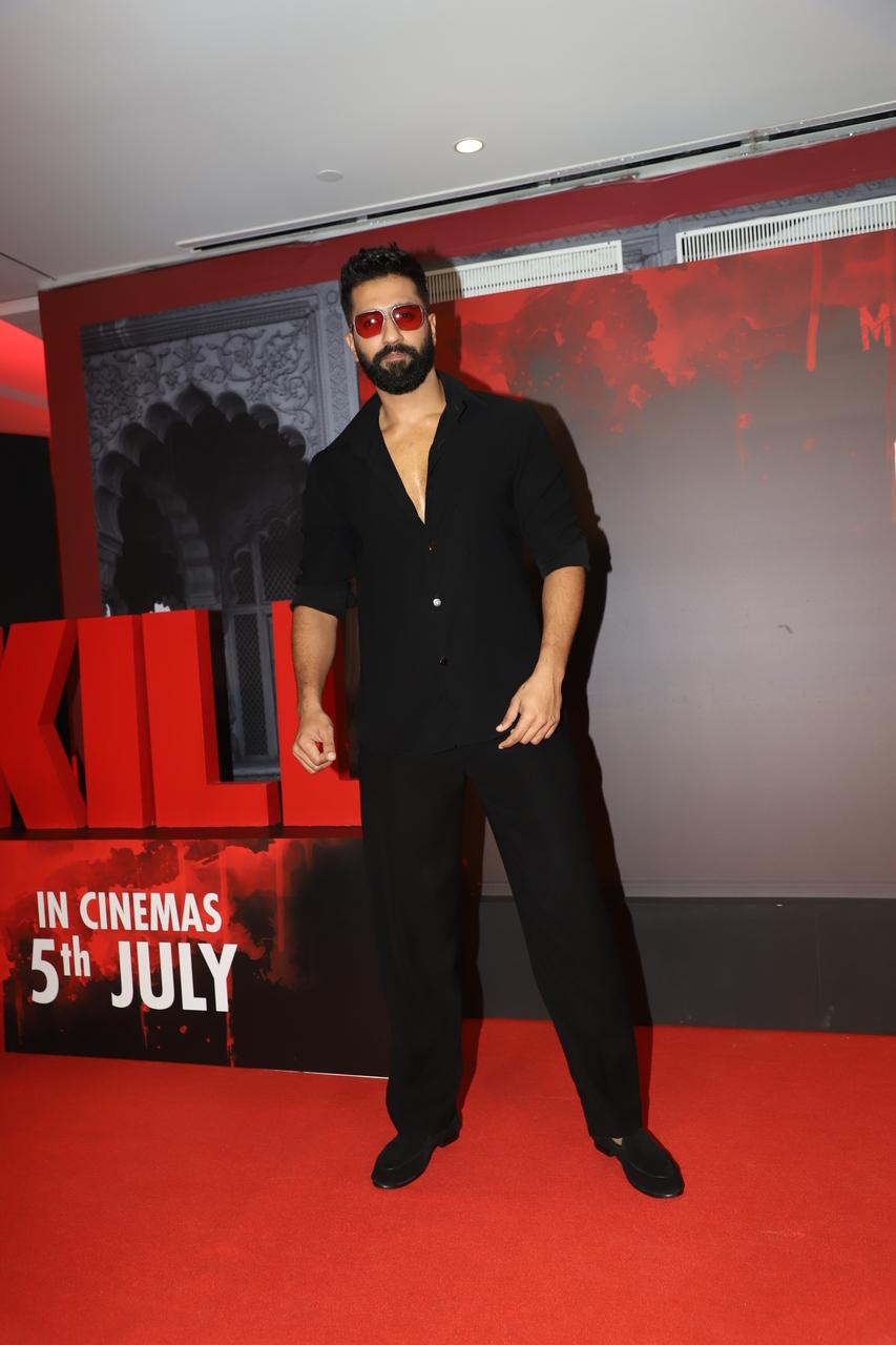 Vicky Kaushal, who is gearing up for the release of his film 'Bad Newz' looked dapper in black outfit and red sunglasses. 