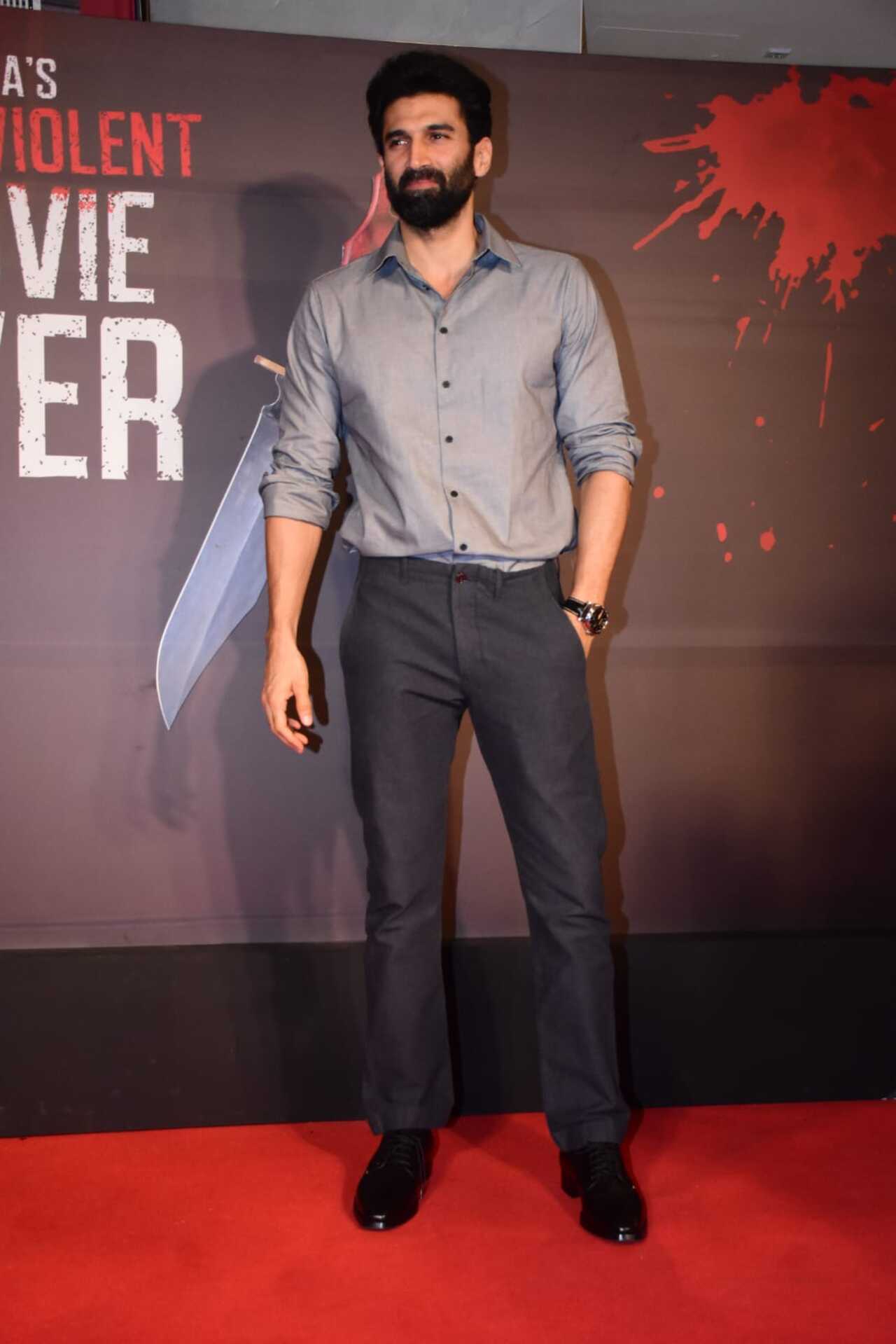 Actor Aditya Roy Kapur was also spotted at the event wearing a light grey formal shirt and dark grey trousers. 