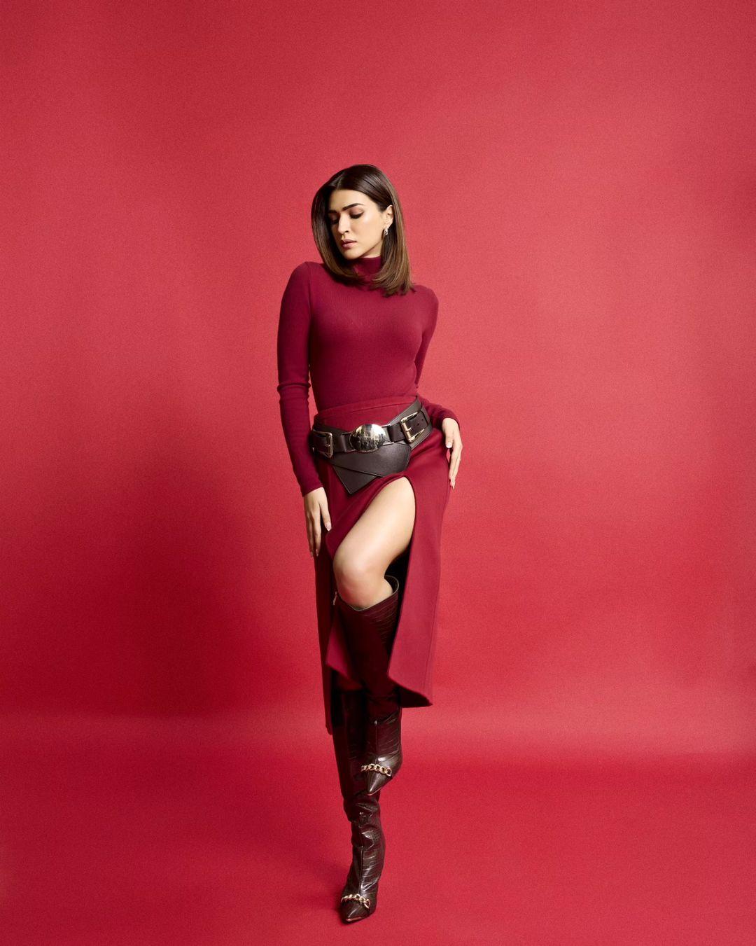 Her outfit, from luxury brand Michael Kors, would cost you Rs 66,591.