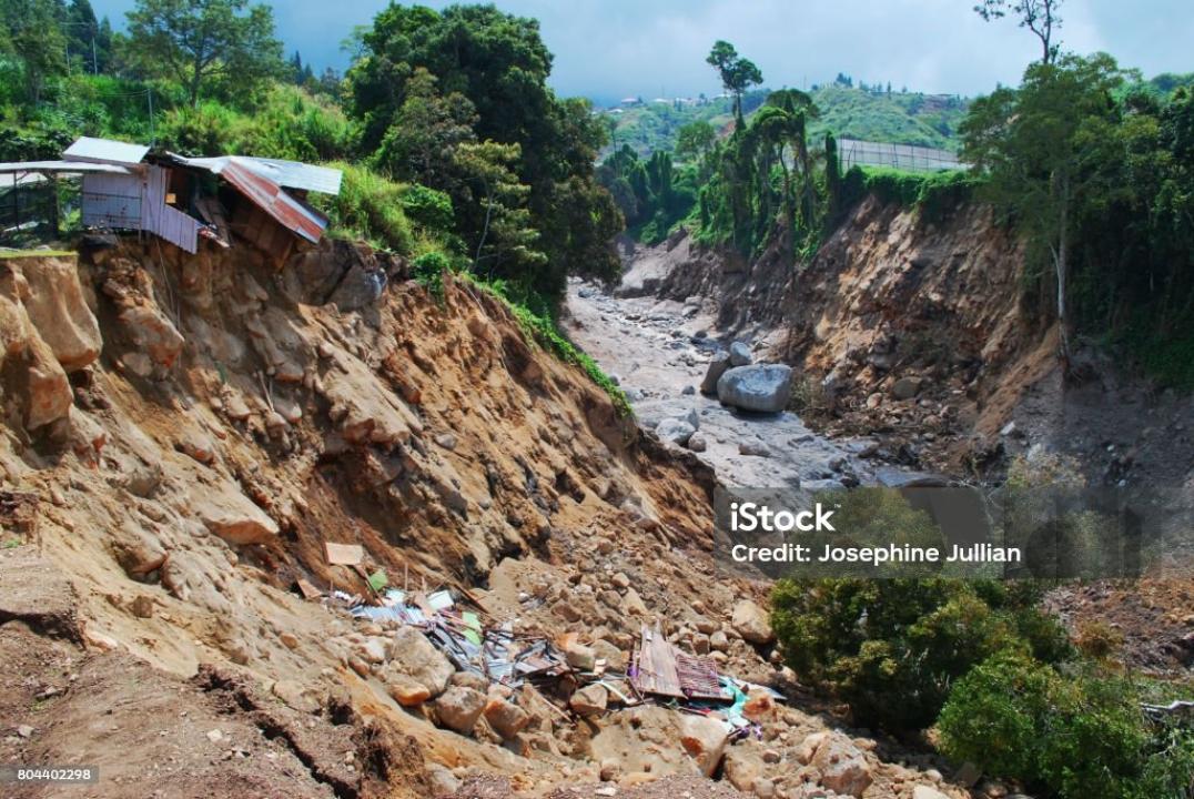 Karnataka: 3 killed, 4 feared dead in landslide in Uttara Kannada district