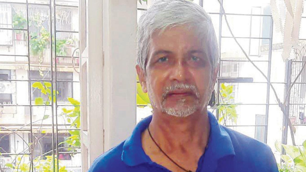 Ratnakar Horambe, who keeps working after 50 years for resident families