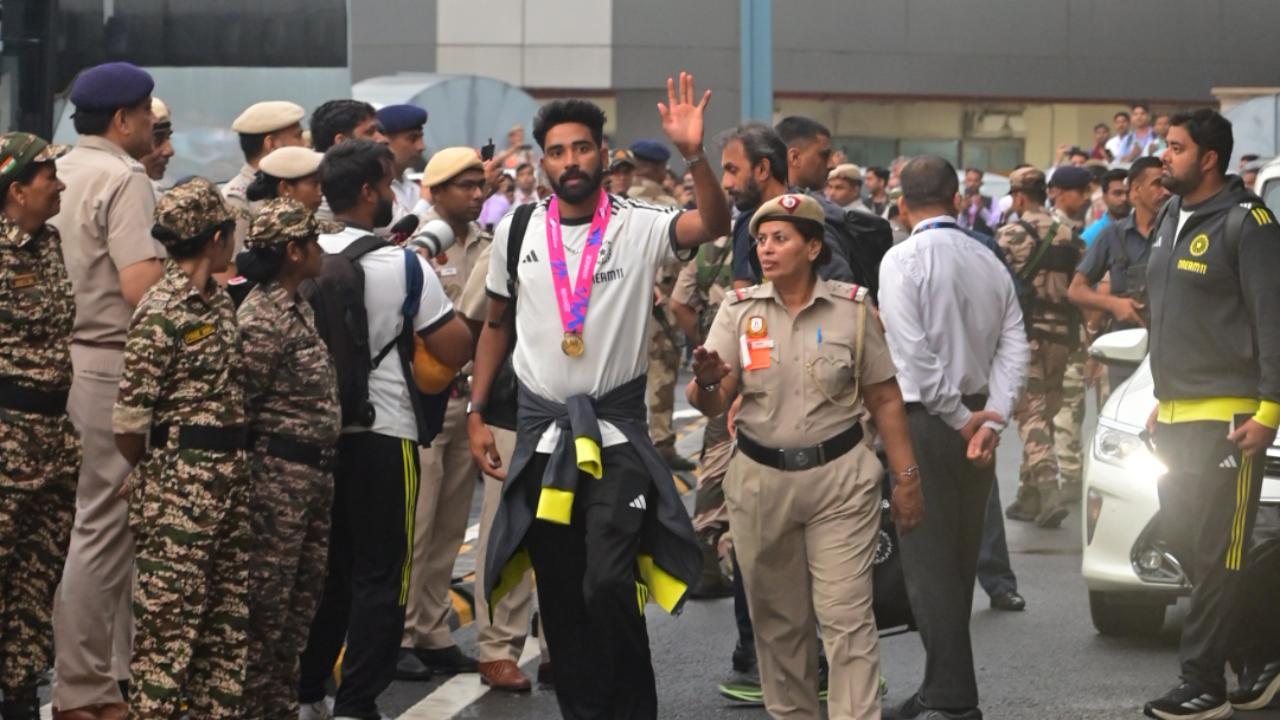 IN PHOTOS | Team India lands in Delhi after World Cup win