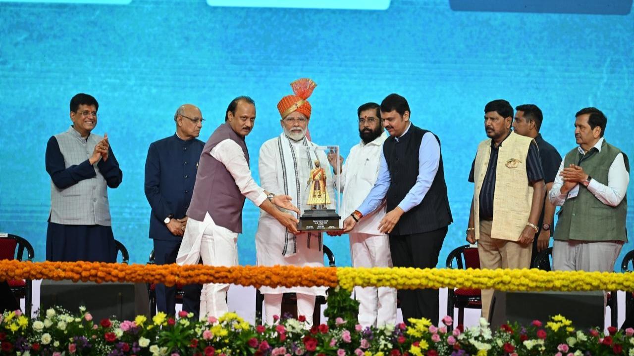 IN PHOTOS: PM Modi meets CM Shinde, Devendra Fadnavis and others in Mumbai