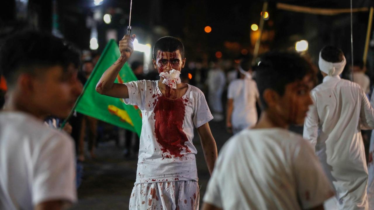 The ten-day period leading up to Ashura is marked by a series of rituals and ceremonies, including recitations of elegies lamenting the dead, reenactments of the battle and public processions carrying 'taziya'