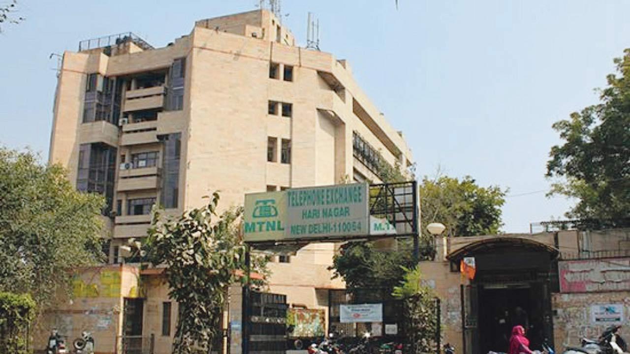 MTNL fails Mumbai: Frustrated customers abandon service