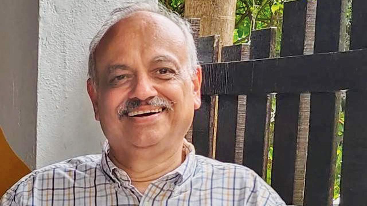 Robin Viegas, an activist from Vidyanagari Parisar ALM, Kalina