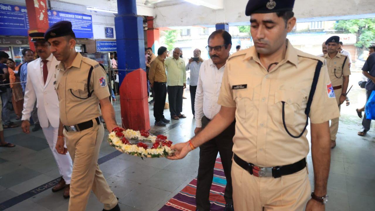 On the evening of 11th July 2006, Mumbai’s local train network was targeted by a series of coordinated terrorist attacks. Between 6:24 pm and 6:35 pm, seven bombs exploded in the first-class compartments of trains on the Western Line. 