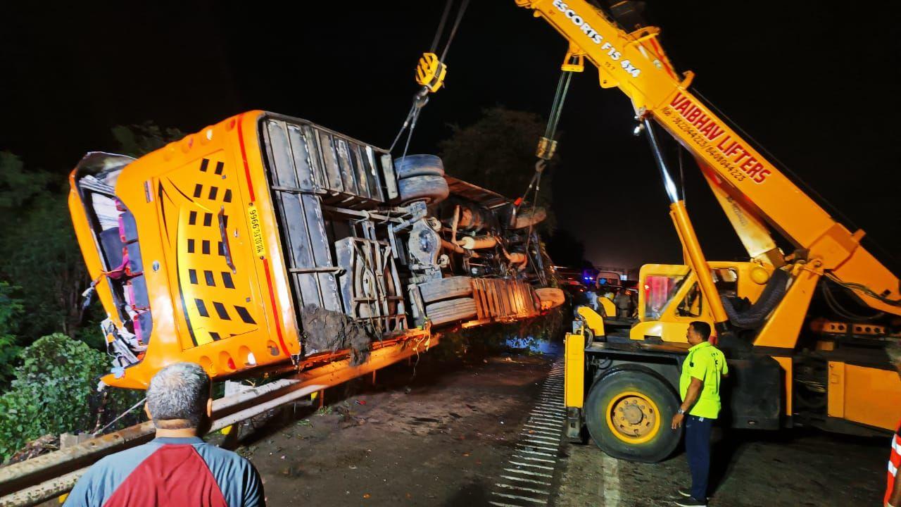 The site of the crash is approximately 5 kilometers from Kalamboli, where the expressway begins.