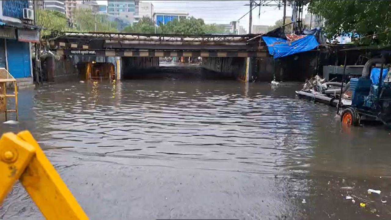 Significant waterlogging was reported from several areas, including Worli, Buntara Bhavan in Kurla East, King’s Circle, Dadar, and Vidyavihar Railway Station. This has caused disruptions in both vehicular and pedestrian movement.