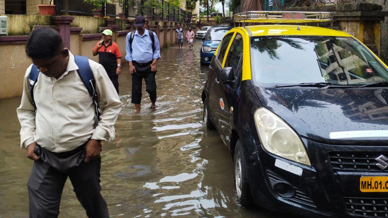 The BMC stated that its entire machinery is actively working in the field to manage the situation. 