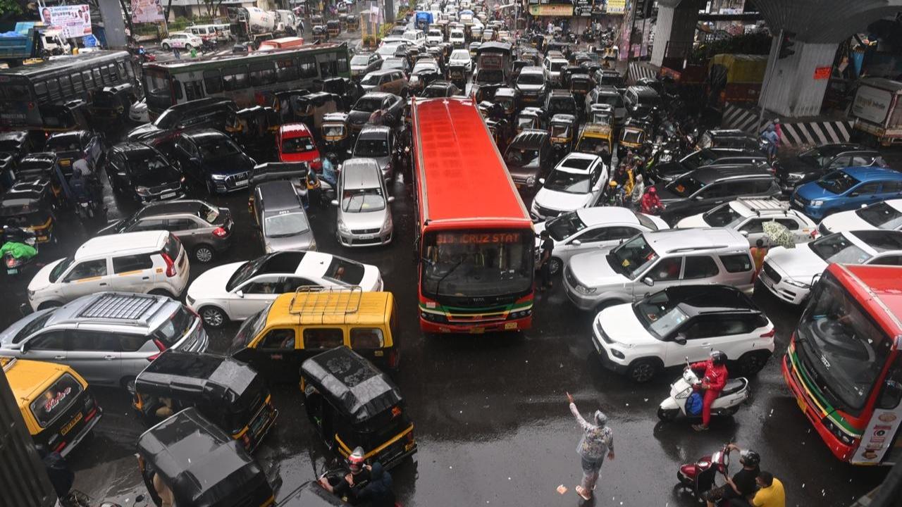 IMD updates should be shared with citizens regularly, the CM said