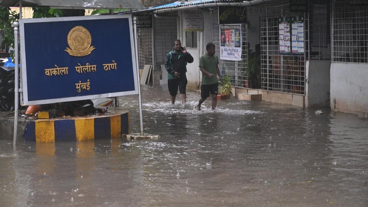 The India Meteorological Department (IMD) predicted moderate to heavy rainfall in Mumbai on Sunday