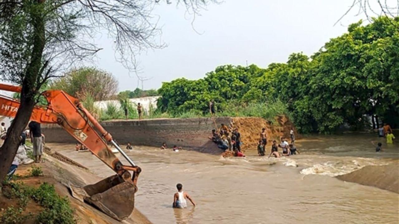 National Disaster Response Force (NDRF) teams were dispatched to evacuate affected people. The Irrigation and Flood Control Department was instructed to deploy pumps to drain out water and provide additional boats to assist in the evacuation and relief efforts. The Disaster Management Cell was also activated to provide necessary support.
