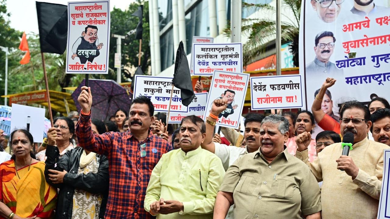 Meanwhile Senior NCP (SP) leader Anil Deshmukh challenged Devendra Fadnavis to make public the video clips that show him allegedly speaking against NCP (SP) chief Sharad Pawar and Shiv Sena (UBT) president Uddhav Thackeray